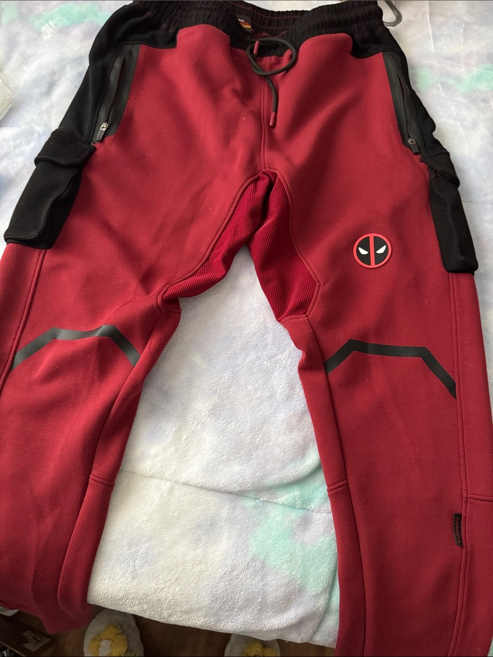 Marvel Men's Red & Black Deadpool Jogger Pants